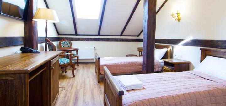 Hotel Fortetsya Hetmana Hatne ภายนอก รูปภาพ